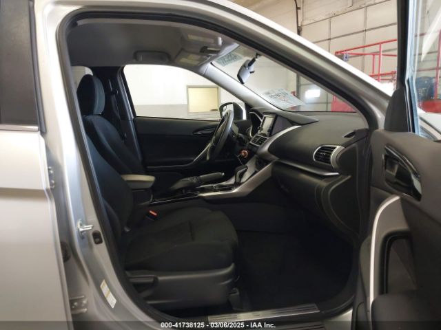 2020 MITSUBISHI ECLIPSE CROSS JA4AT3AAXLZ001560 Photo 4