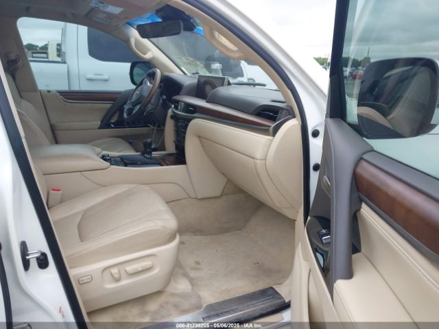 JTJHY7AX4H4243313 Lexus LX 570