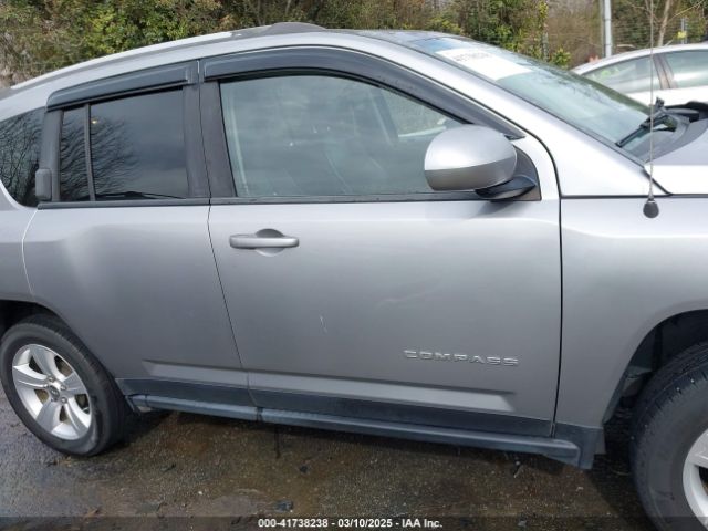 1C4NJCEA8GD612861 Jeep Compass Latitude