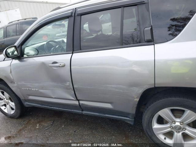 1C4NJCEA8GD612861 Jeep Compass Latitude