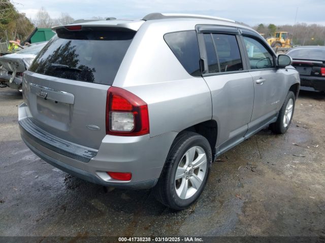 1C4NJCEA8GD612861 Jeep Compass Latitude