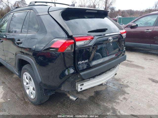 Toyota RAV4 LE 2020 JTMF1RFV1LD064656 Image 18