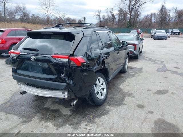 Toyota RAV4 LE 2020 JTMF1RFV1LD064656 Image 4