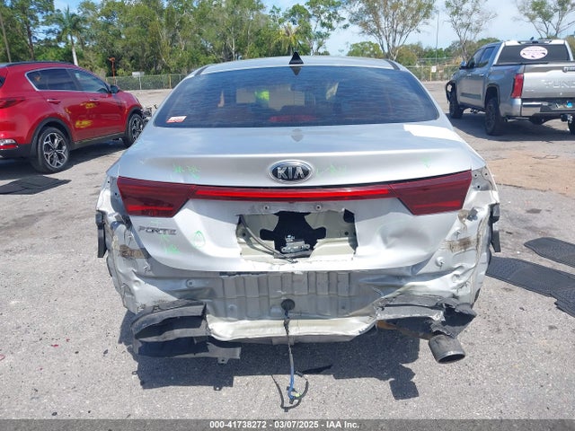 3KPF24AD6KE041725 KIA Forte Lxs