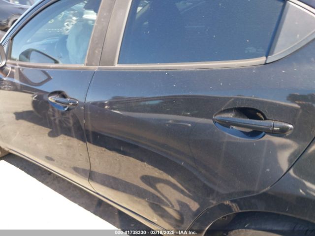 3MYDLBYVXJY317071 Toyota YARIS IA