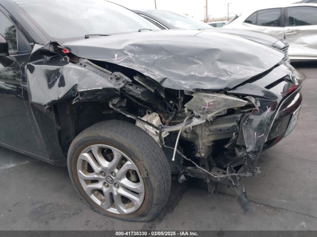 3MYDLBYVXJY317071 Toyota YARIS IA