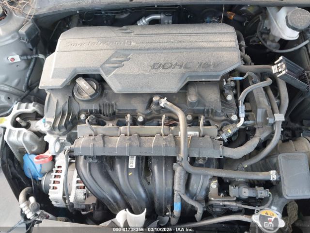 KMHLM4AG0NU240794 Hyundai ELANTRA SEL