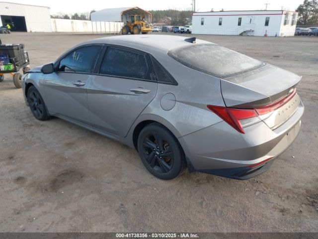 KMHLM4AG0NU240794 Hyundai ELANTRA SEL