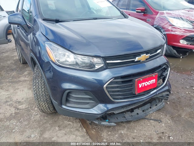 Chevrolet TRAX LS 2019 3GNCJNSB4KL270755 Image 19