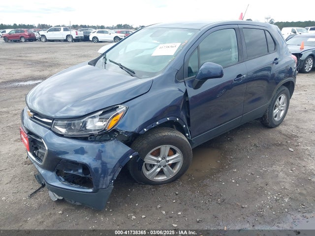 Chevrolet TRAX LS 2019 3GNCJNSB4KL270755 Image 2