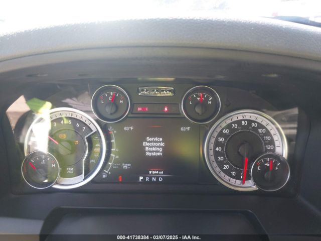 1C6RR7LT5LS114930 RAM 1500 Classic Warlock  4x4 5'7 Box