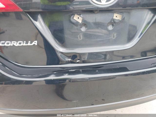 5YFBURHE2HP729622 Toyota COROLLA LE