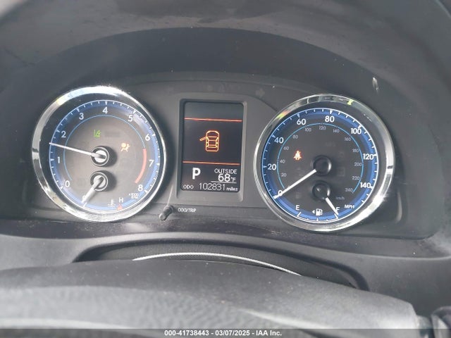 5YFBURHE2HP729622 Toyota COROLLA LE