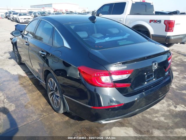 1HGCV3F90JA001832 Honda Accord Hybrid Touring