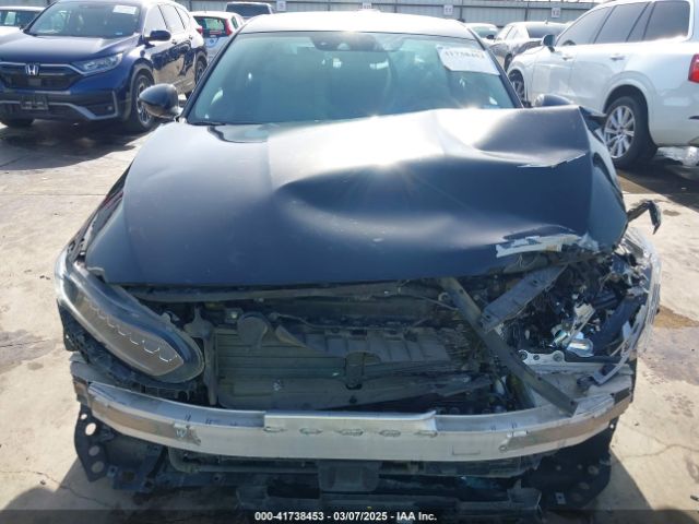 1HGCV3F90JA001832 Honda Accord Hybrid Touring
