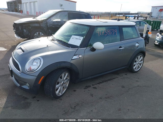 2009 MINI COOPER S WMWMF73589TT95439 Photo 1