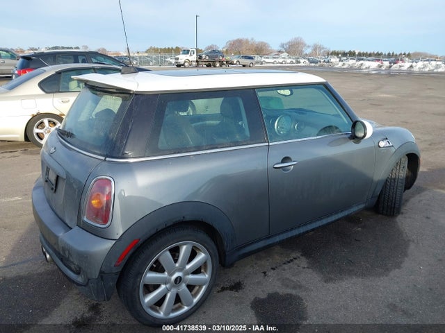 2009 MINI COOPER S WMWMF73589TT95439 Photo 3