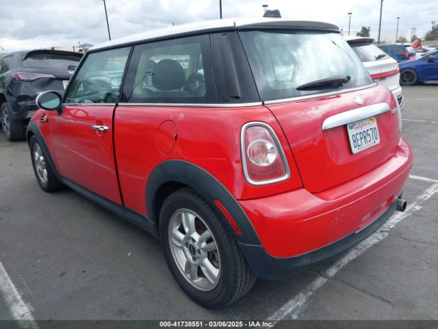 2012 MINI COOPER WMWSU3C55CT260030 Photo 2