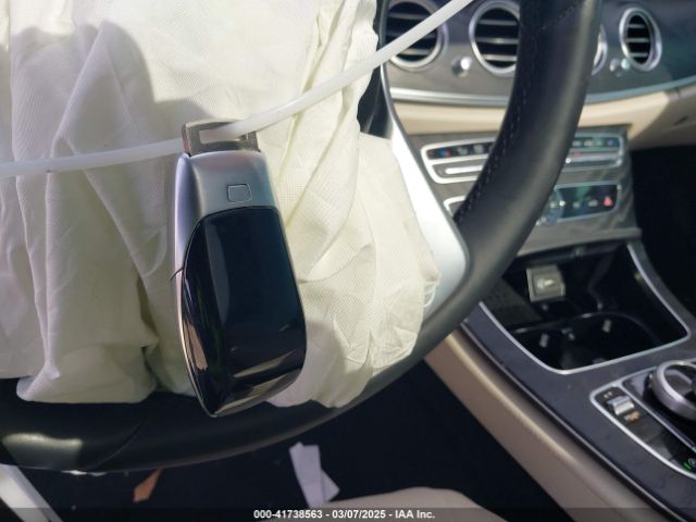 WDDZF4JB6KA631755 Mercedes-Benz E 300