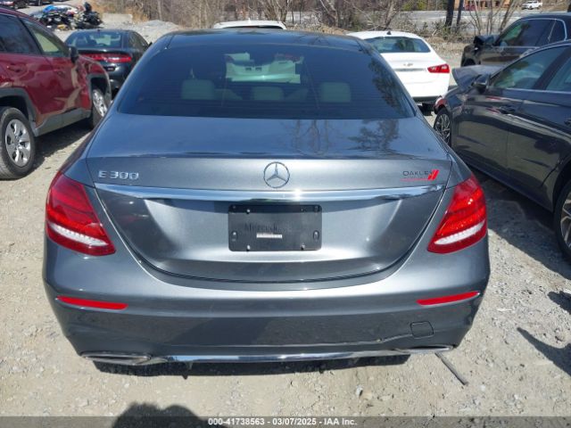 WDDZF4JB6KA631755 Mercedes-Benz E 300