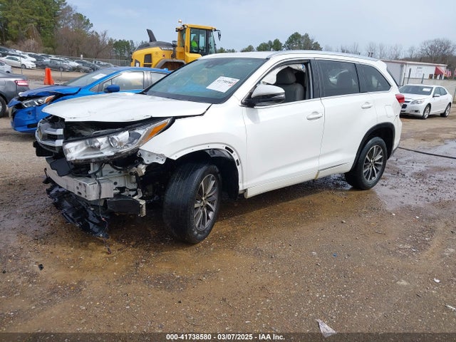 5TDKZRFHXHS523258 Toyota Highlander Xle