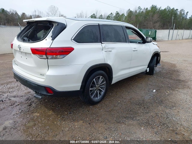5TDKZRFHXHS523258 Toyota Highlander Xle