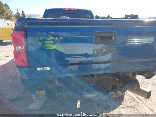 1GC1KWEY1JF155980 Chevrolet Silverado 2500hd Ltz