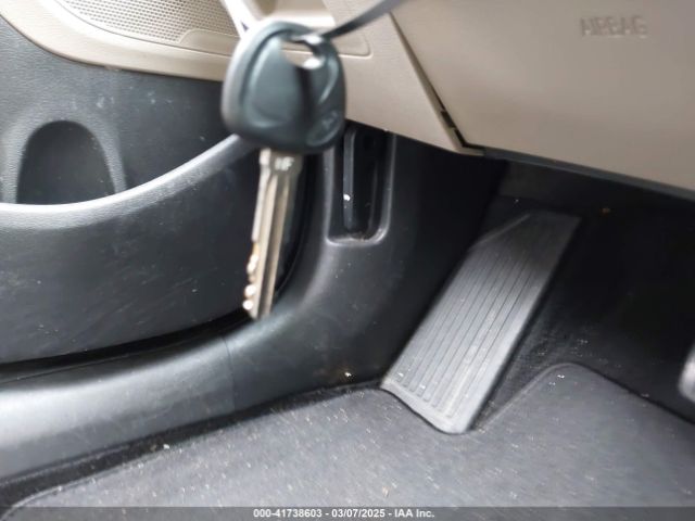 KMHD74LF9HU315626 Hyundai ELANTRA SE