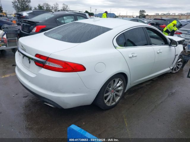 2015 JAGUAR XF SAJWA0FS4FPU87673 Photo 3