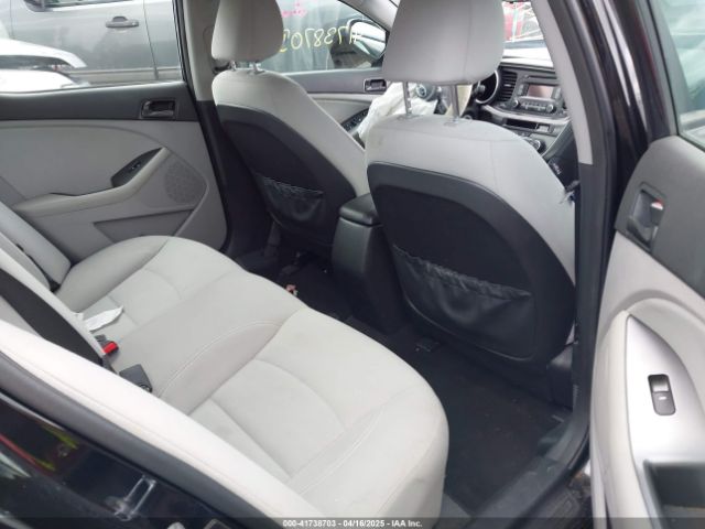 5XXGM4A75FG465435 KIA Optima Lx