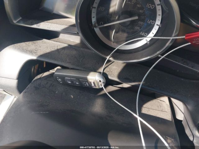 3MYDLBYV5JY300338 Toyota YARIS IA
