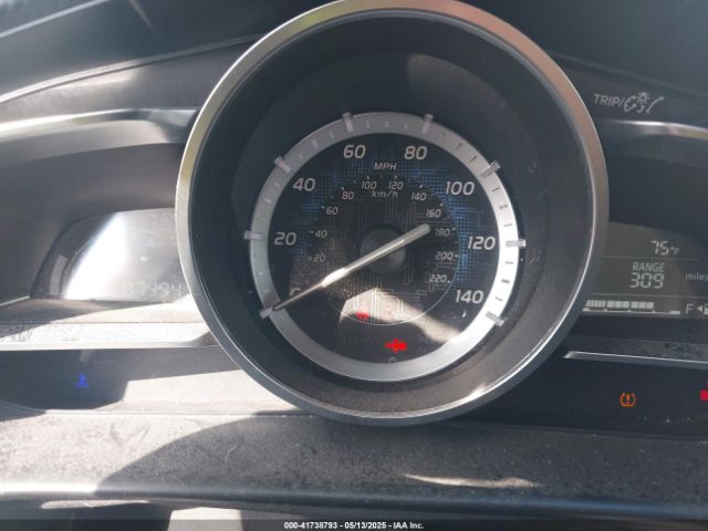 3MYDLBYV5JY300338 Toyota YARIS IA