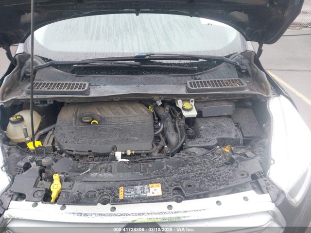 1FMCU0GDXHUC81721 Ford ESCAPE SE