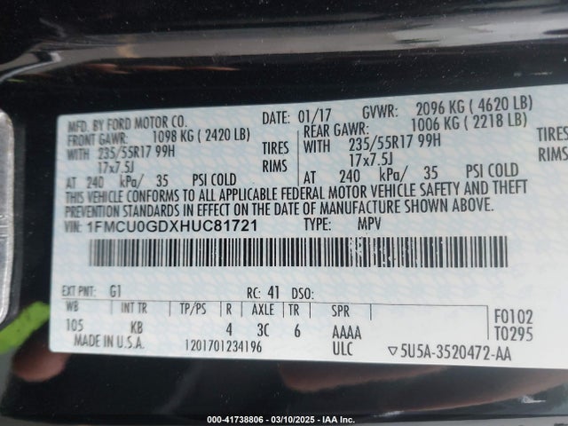 1FMCU0GDXHUC81721 Ford ESCAPE SE