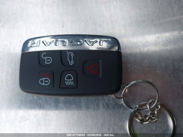 SAJAD4BV2HA971744 Jaguar Xe 35t Premium