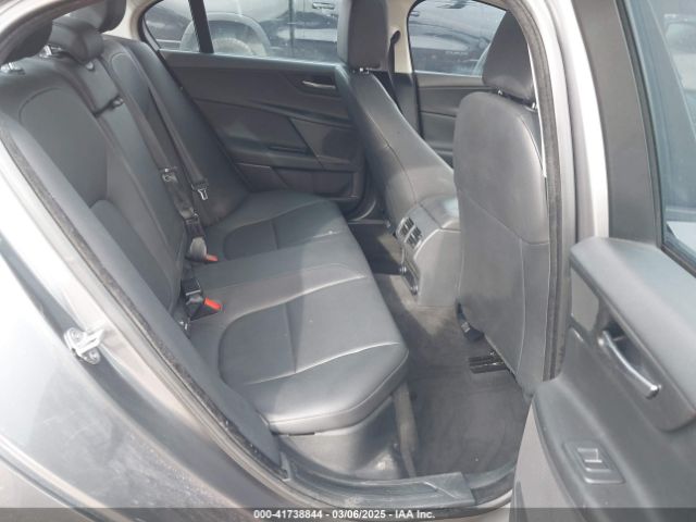 SAJAD4BV2HA971744 Jaguar Xe 35t Premium