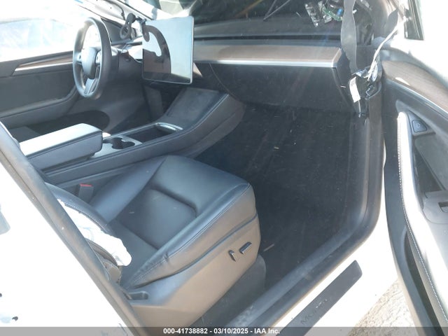 7SAYGDEE9PA070389 Tesla 2023
