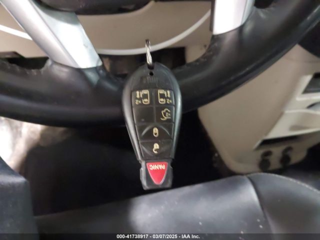 2013 CHRYSLER TOWN & COUNTRY 2C4RC1BG0DR775313 Photo 10