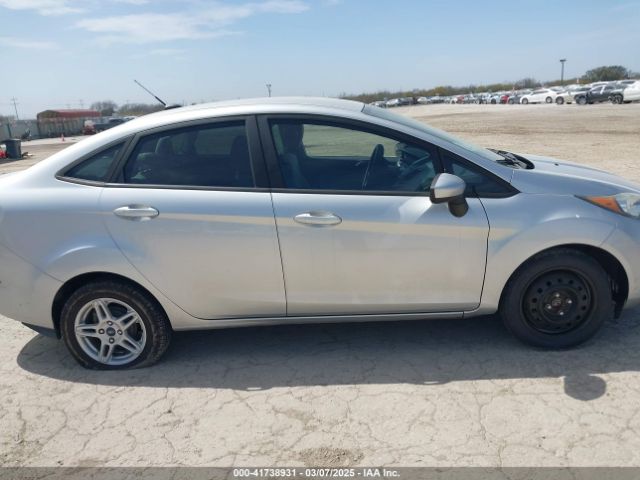 3FADP4BJ8KM127675 Ford FIESTA SE