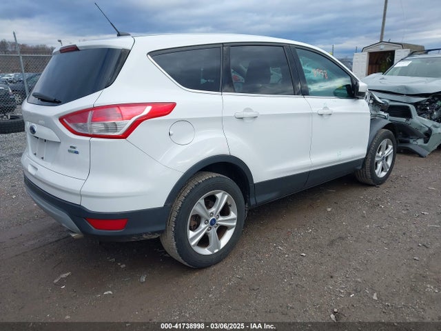 1FMCU9GX9EUA18954 Ford ESCAPE SE