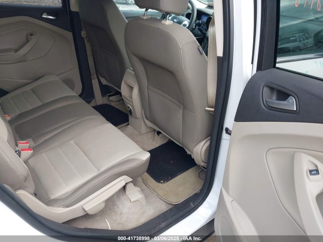 1FMCU9GX9EUA18954 Ford ESCAPE SE