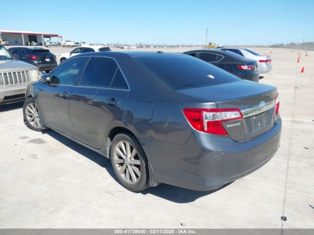 4T1BF1FKXEU446576 Toyota CAMRY XLE