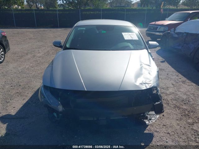 5NPLS4AG1PH092789 Hyundai ELANTRA SEL