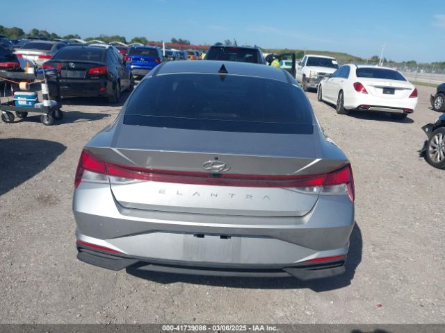 5NPLS4AG1PH092789 Hyundai ELANTRA SEL