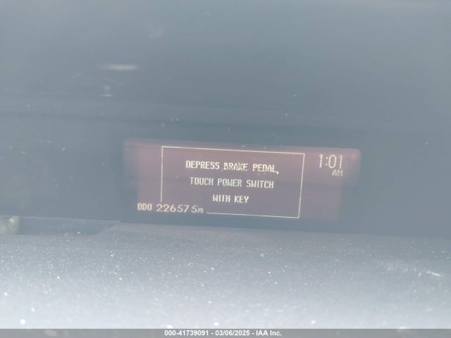 JTDKN3DU9F0467225 Toyota Prius Two