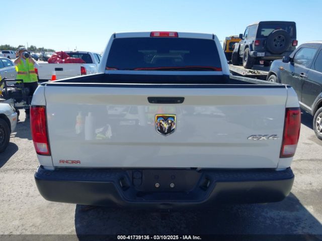 3C6RR7KT2JG207894 RAM 1500 Tradesman  4x4 5'7 Box