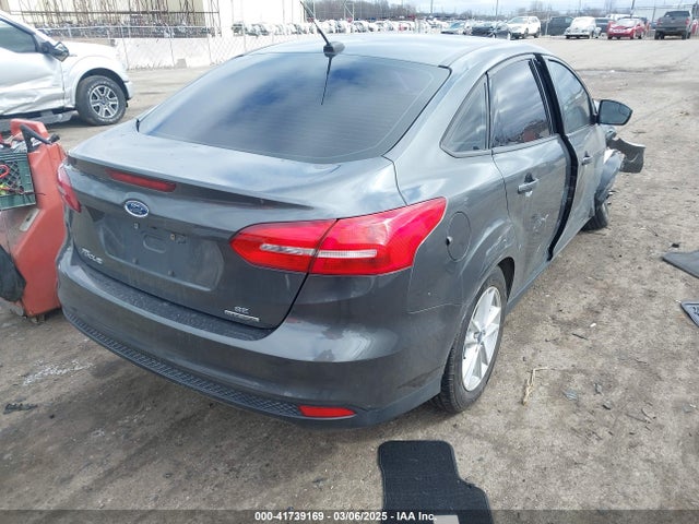 Ford FOCUS SE 2016 1FADP3F24GL378506 Image 4