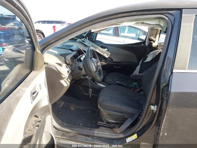 1G1JC5SB1F4128426 Chevrolet Sonic Lt Auto