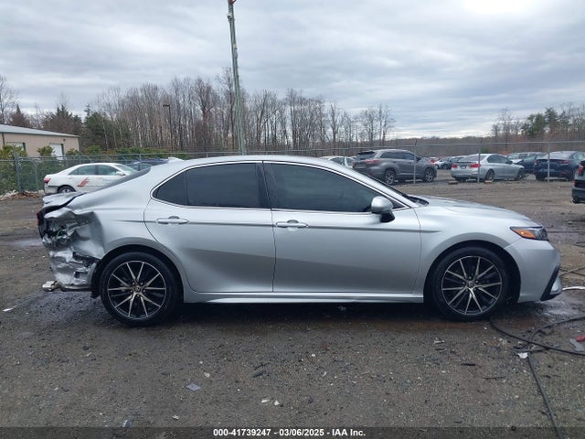4T1G11AK5MU609595 Toyota CAMRY SE