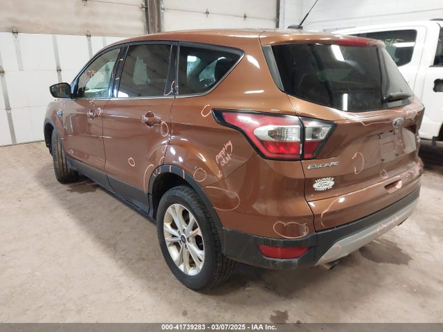Ford ESCAPE SE 2017 1FMCU9GD1HUC41533 Image 3